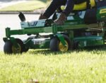 Z315E ZTrak Mower with 42-in. Deck - Image 18